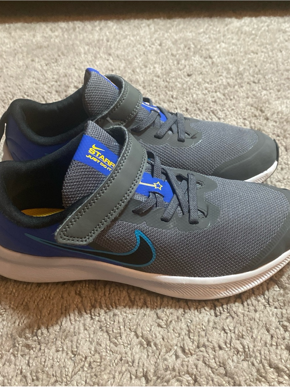 Nike Star runner Gray and Blue Kids' Velcro trainers Sneakers 3Y